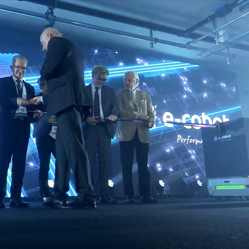 E-COBOT participe au geste inaugural de l’extension de l’usine MSL ALL Circuits  de Meung-sur-Loire